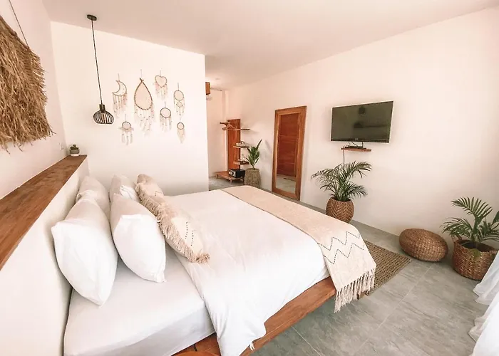 Arya Wellness - Female Only Ostello *